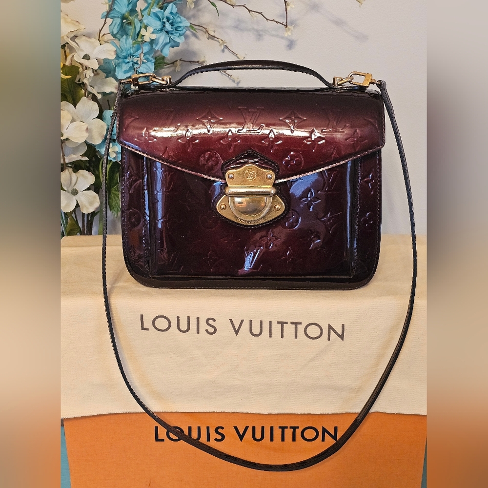 Louis Vuitton
Vernis Mirada Rouge Fauviste